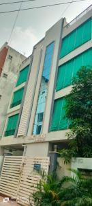 Premium 1BHK Gachibowli-Walk to AIG DLF Microsoft