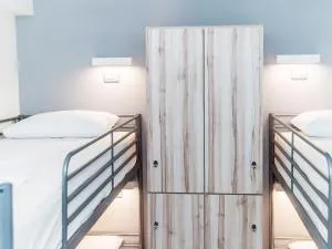 Tainan Gu Hostel - Тайнань