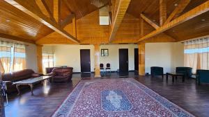 Grand Mumtaz Tangmarg