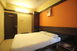 HOTEL GOLDEN PALACE PVT LTD