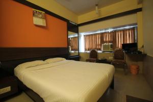 HOTEL GOLDEN PALACE PVT LTD