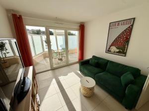 New apartment with terrace and private parking