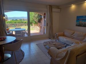 PORTO ROTONDO TRAUMHAFTE FERIENWOHNUNG MIT GARTEN und PARKPLATZ ZU VERMIETEN!