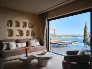 Galithea Villa, Infinity Pool Marathonisi SeaViews, By ThinkVilla