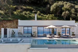 Galithea Villa, Infinity Pool Marathonisi SeaViews, By ThinkVilla