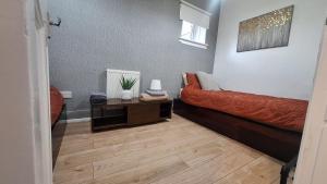 Modern 2 bedroom and 2 bath apartment