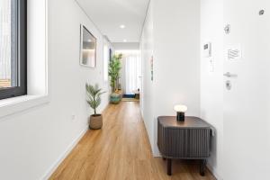 Sunny & Stylish 2BR Flat - Brand New in Porto