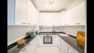 The Comfortable Apartment by Clabao