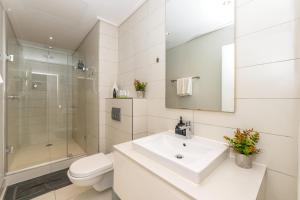 Upmarket 1 Bedroom Table Mountain Views