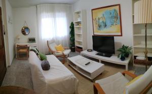 Bonito y confortable apartamento cercano al Parador Nacional