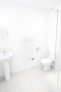 M014 Marquer Joli studio moderne