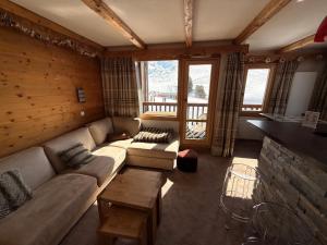 Appartement Ski aux pieds 3 ch balcon vue pistes et place parking