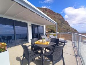 The Wave House - Two Bedroom Flat