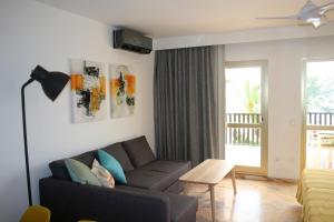 Apartment located right on the beach en Romana Playa