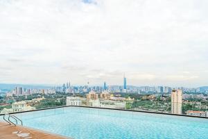 Cozy at Sunway 163 by Ooakstay