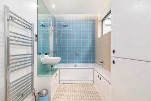 Central London 2 Bedroom Penthouse