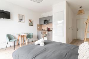 Studio neuf et moderne au cœur de lÎle de Nantes