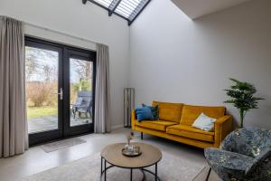 House 4 p. K. Emmaw. 26 Vrouwenpolder O
