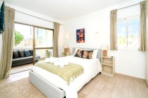 Spacious 1-Bedroom Apartment with Pool near Vilamoura Marina