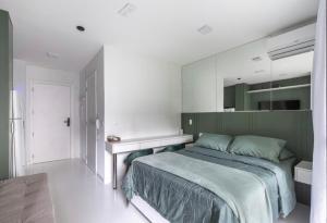 Studio novo e completo, próximo a paulista, aos hospitais Sirio Libanes e Nove de Julho, shopping Frei Caneca, Smart Fit e pontos turísticos