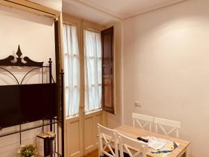 Central Market 2 habitaciones by Salamancavacacional