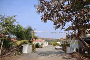 Vanray Farm And Resort