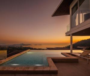 Azure Vista Haven 3br Seaview L-Shape pool Villa
