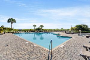 Cozy 2 Bedroom Condo at Ocean Creek Resort