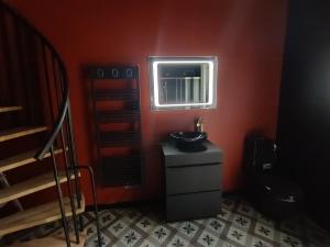 Linstant Désir love room jacuzzi