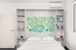 Spacious 2-Bed with Two Balconies with City Views
