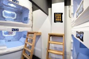 NAPTAPGO - Japanese Premium POD Hotel - 10 Mins Walk From Golden Temple