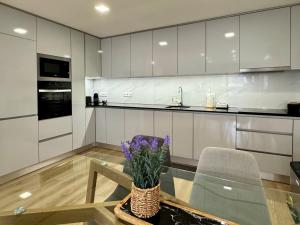 Mitihouse - Glamorous Getaway in Coimbra