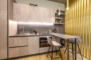 Urban Loft Caracciolo74 Metro M5 - Comfort, Style