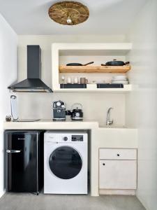 Cozy Hideaway Room with Private Jacuzzi