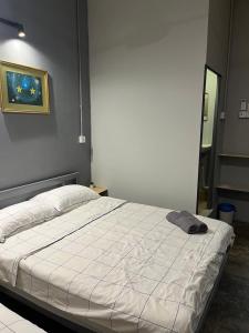 Roomah En-suite attached-bath R4
