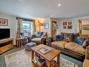 3 Bed in Keswick oc-sz420