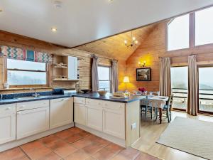 3 Bed in Fort William oc-95783