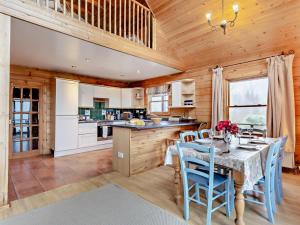 3 Bed in Fort William oc-95783