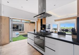 Exclusive 3-Bedroom Luxury Villa Cape Town CBD