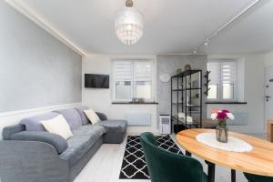 Rakowicka Superior Studio by BookingHost