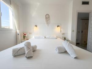 Verano Azul Casa Monica - Apartment with Sea Views & Pool Access
