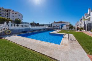 Verano Azul Casa Monica - Apartment with Sea Views & Pool Access
