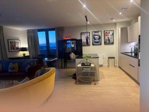 Stunning and central three bedroom Penthouse with roof terrace