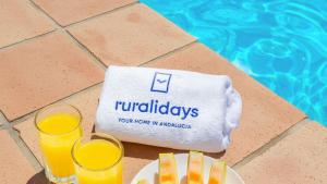 Villa Las Reinas Arenas by Ruralidays