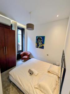 Stylish Town House with 3 bedrooms and private parking