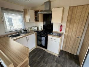 Dew - 3 Anglers Acre