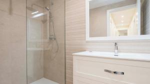 Apartamentos San Juan de los Reyes by Toledo AP