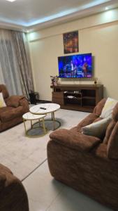 Kilimani Paradise 2bedroom near WILSON airport, eateries and shops with NETFLIX and WIFI