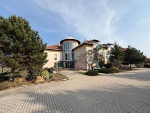 Sunset Apartment Gárdony for 6 people, with FREE AC, FREE PARKING