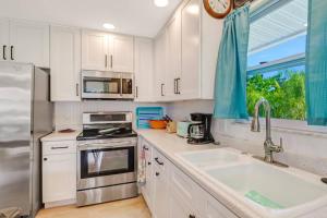 250 1st St-A (28911)